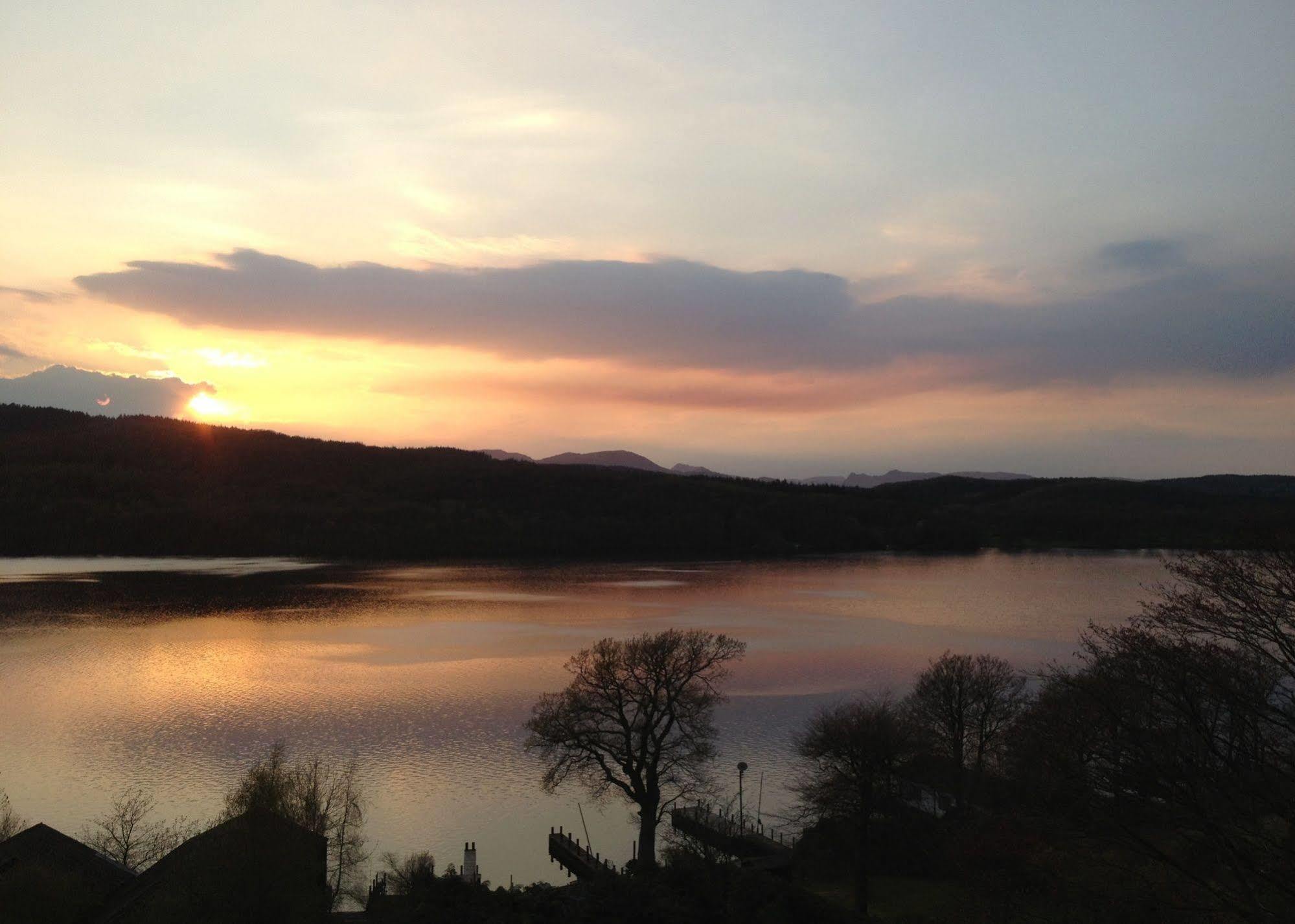 May Cottage B&B Bowness-on-Windermere Ngoại thất bức ảnh